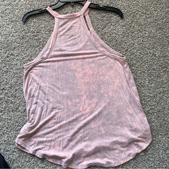 AE Keyhole Tank Top - Picture 2 of 4